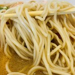 紅ズワイガニらぁ麺 まるはち屋 - 