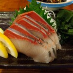 やき鳥三太郎 - はまち造り 980円(税込)(2024年8月13日撮影)