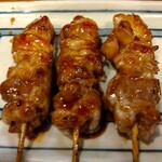 やき鳥三太郎 - 身３本 370円(税込)(2024年8月16日撮影)
