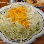 やき鳥三太郎 - 千切りキャベツ(2024年8月16日撮影)