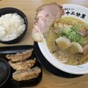 熟成醤油ラーメン 十二分屋 - 1,100円セット【鶏とハマグリのラーメン、ライス、餃子(3ケ]】