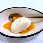 anchoa - Postres：八木下農園 バレンシアオレンジ（シェリー酒をかけて）〈相模湾魚介スペシャルコース〉
