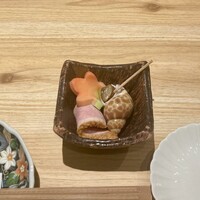 梅田 鮨割烹のの - 突き出し(鴨、生麩、貝)