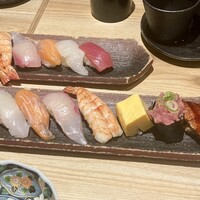 梅田 鮨割烹のの - 定食の寿司8貫