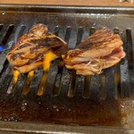 焼うお いし川 - おまかせコース
      厳選焼きうお7種+お椀、うにいくら丼 15200円
      《2品目》焼うお2種「特上カルビ」