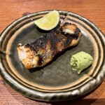 焼うお いし川 - おまかせコース
      厳選焼きうお7種+お椀、うにいくら丼 15200円
      《5品目》のどぐろ　ジャンボ穴子