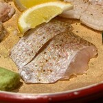 焼うお いし川 - おまかせコース
      厳選焼きうお7種+お椀、うにいくら丼 15200円
      《5品目》のどぐろ　ジャンボ穴子