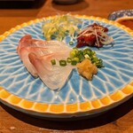 焼うお いし川 - おまかせコース
      厳選焼きうお7種+お椀、うにいくら丼 15200円
      《3品目》本日の御造り2種