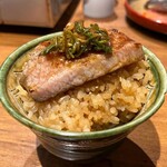 焼うお いし川 - おまかせコース
      厳選焼きうお7種+お椀、うにいくら丼 15200円
      《2品目》焼うお2種「特上カルビ」