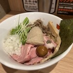 crab台風。 - 具はどれも美味しいです。素材の良さを感じます。