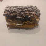 食堂 ろらんじゅ - エクレア1./2個