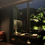 炭火鉄板焼　杜季 - カウンター席