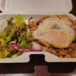 SOWAT - チキンガパオライス