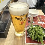 ビーフキッチンスタンド - ザ・プレミアムモルツ中生，チャージ料を兼ねた枝豆
