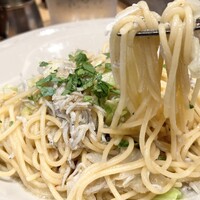 THE RIGOLETTO - キャベツとしらすのペペロンチーノ