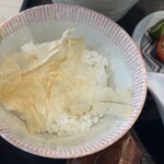 季節のごはん（冷やし鮭節ごはん）