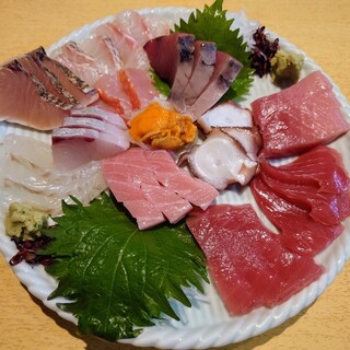 すず音 - 料理写真:お造り盛り合わせ