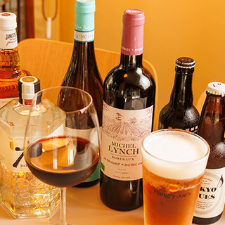 クラフトビールにハイボール・自然派ワイン等幅広いラインナップ