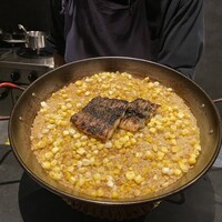 Claro - 鰻ととうもろこしのパエリア