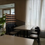 桃花水 - 店内（座席より右まわり）➡