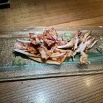 小橋金造商店 - スルメイカの炙り-刻みワサビ添え