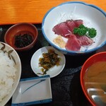 はせ部 - かつを刺定食   895円