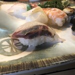 すし鶴 - シマアジ⁇   とっても美味い^ ^
