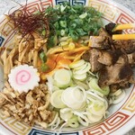 中華そば土屋商店 - ニンニクの変わりに秘密？のチップ入り