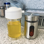 中華そば土屋商店 - ニンニクオリーブオイル　唐辛子