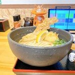 手打ちうどん 大蔵 - (小)は、デフォで300g⤴︎⤴︎