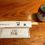 うなぎ 桜家 - 箸　お手ふき　緑茶