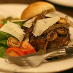 A.te - 仔羊とマッシュルームのハンバーガー