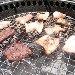 炭火焼肉酒家 牛角 - 