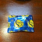 キッチン ブルー グローブ - お菓子のアップ