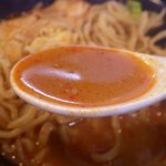 野菜が美味しい鶏豚ラーメン まる重 - ハバネロ入りの唐辛子は結構な刺激