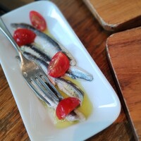 バル デ エスパーニャ ムイ 東京店 - イワシの酢漬け950円