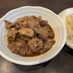 炭火焼肉 にく式 - 煮込み