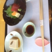 京懐石とゆば料理 松山閣 JR京都伊勢丹店 - お造り、ゴマとうふ