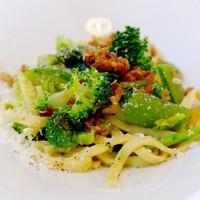 オ・プレチェネッラ - 春野菜とペコリーノチーズと何か忘れちゃった手打ちタリアテッレ