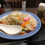 リンガーハット - 野菜たっぷりちゃんぽん