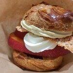 Haruka Murooka - 桃バーガー / peach burger