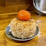 串焼キ カメチヨ・シャルボン - 焼おにぎり(バター醤油味) 玉ひも添えるやろ？w
