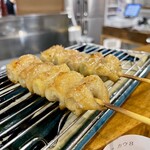 串焼キ カメチヨ・シャルボン - 鶏皮 塩