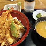 浜焼き海鮮居酒屋 大庄水産 - 盛り沢山天丼