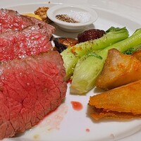 銀座ブルーリリー ステーキ＆チャイニーズレストラン - 