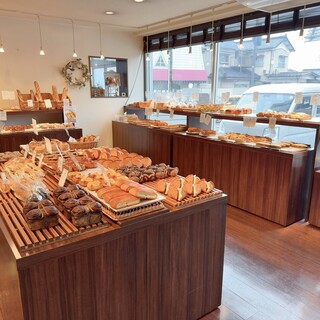 ブレッドカフェ ハックルベリー_2