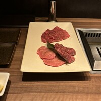 焼肉うしごろ 新宿三丁目店 - 