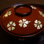 虎屋 壺中庵 - お椀　春です