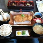 Katsumasa - 極上厚切りロースかつ定食