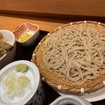 蕎麦 鷹乃 - 天丼とそば（もり）